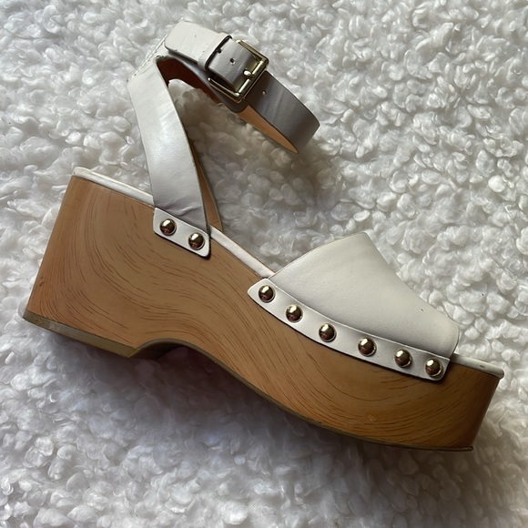 Marc Fisher Platform Sandals - Picture 6 of 8
